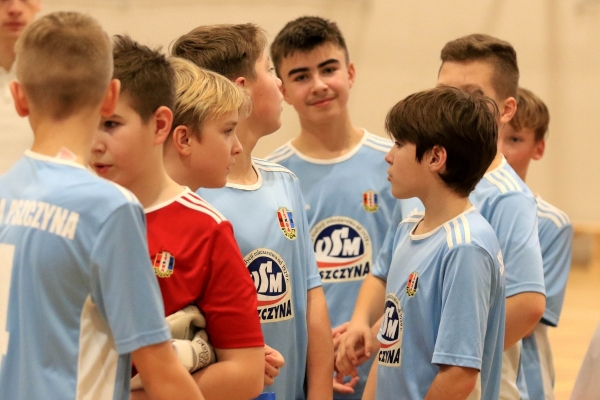 Młodzicy: Halowy Turniej o Puchar Prezesa ŚlZPN - półfinały U13 22.01.2022
