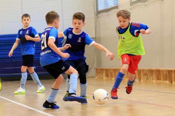 Orliki młodsze: Młodzieżowa Liga Futsalu w Wyrach 14.01.2024